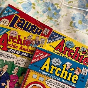 Lot of 4 Archie vintage comic books